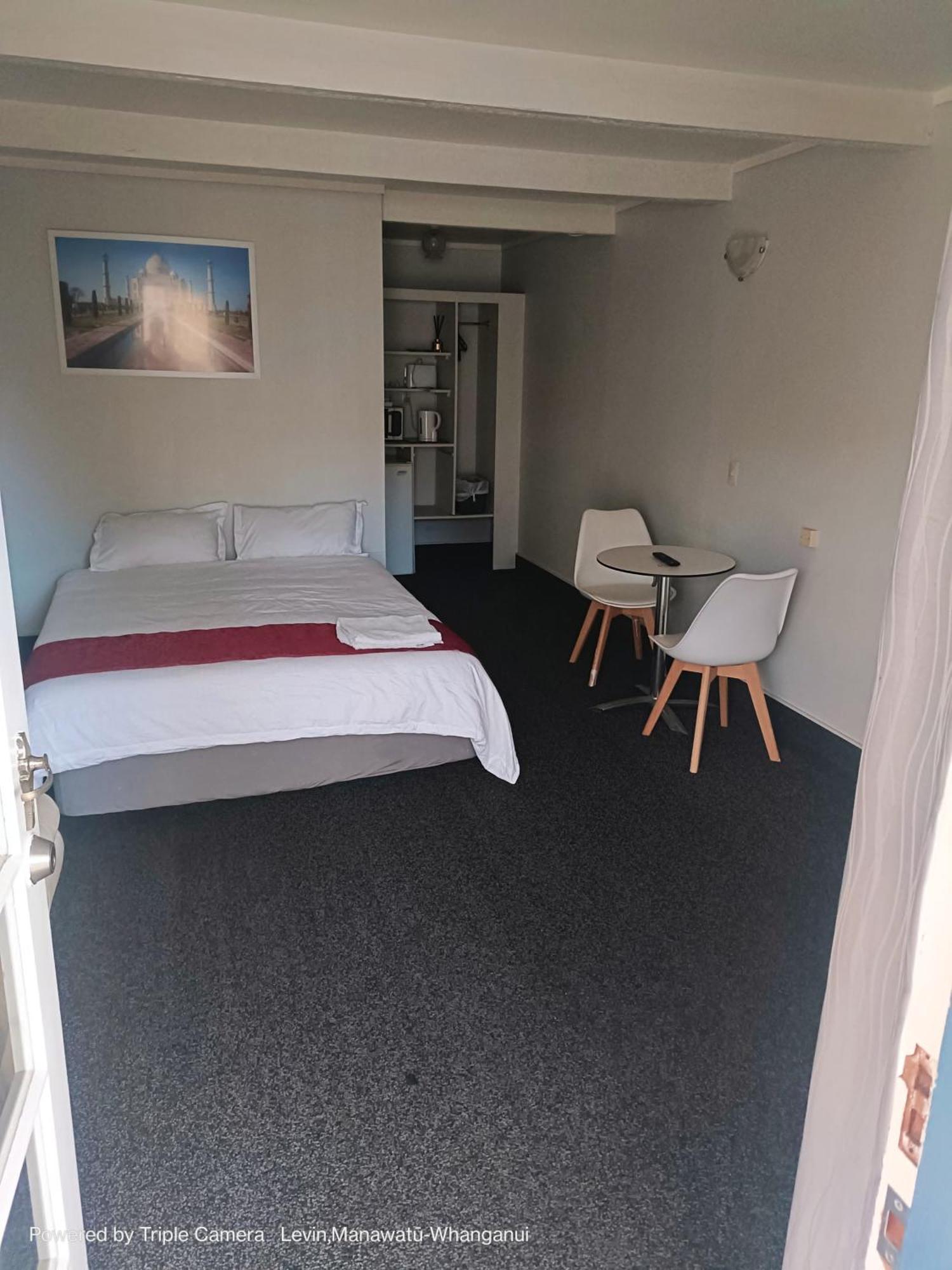 The Cave Motel Левин Экстерьер фото